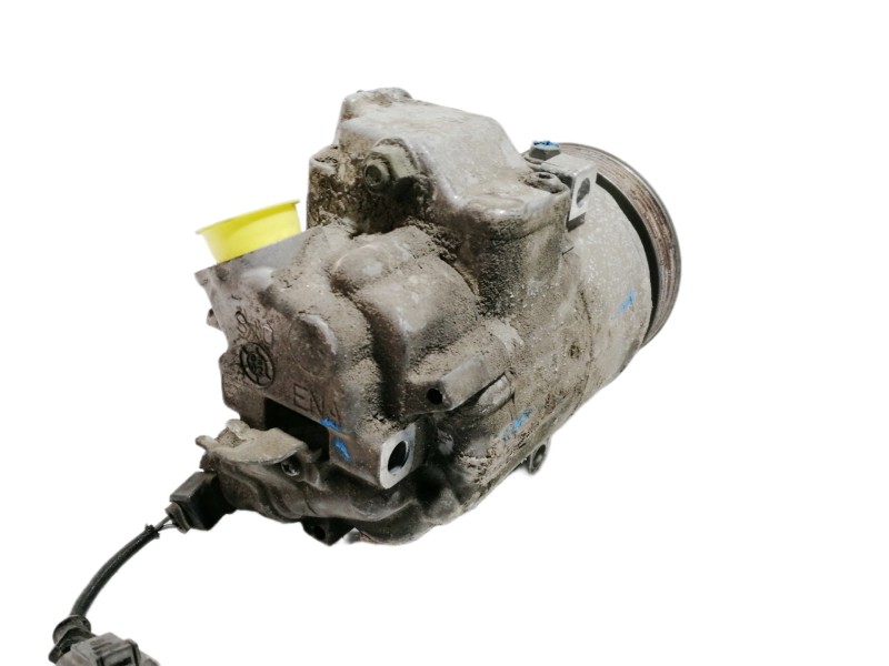Recambio de compresor aire acondicionado para volkswagen polo (9n3) advance referencia OEM IAM 8Q0820803R 8741F 