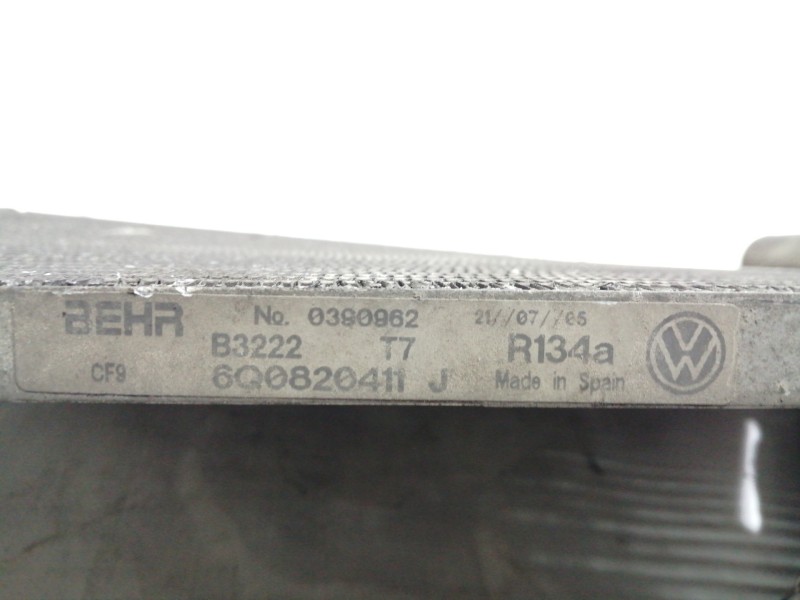 Recambio de condensador / radiador aire acondicionado para volkswagen polo (9n3) advance referencia OEM IAM 6Q0820411J B3222 