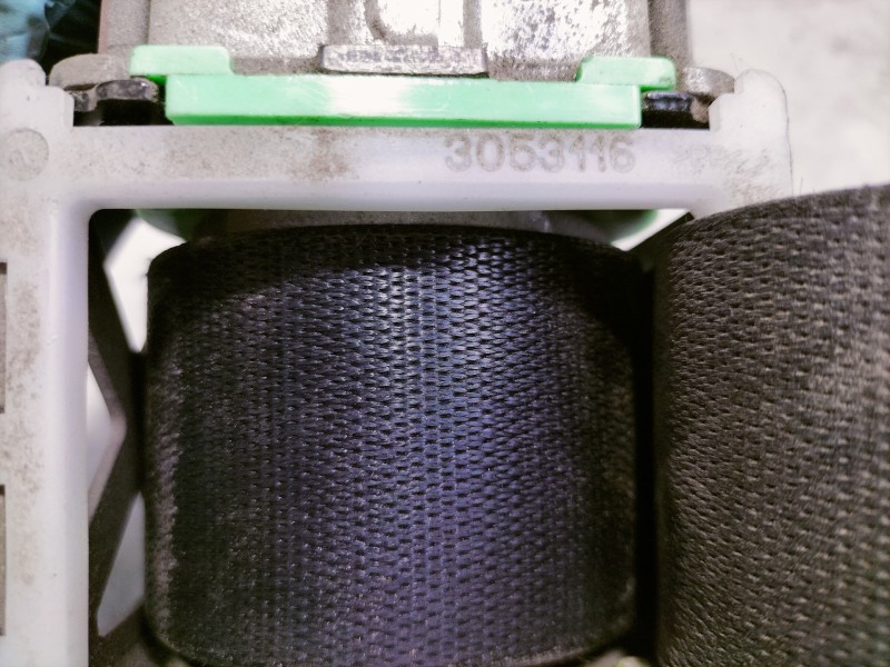 Recambio de cinturon seguridad delantero derecho para mercedes-benz clase clc (cl203) clc 220 cdi (la) (203.708) referencia OEM 