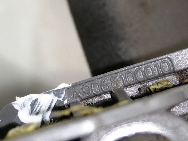 Recambio de parasol derecho para volkswagen crafter combi (2e) combi 35 batalla larga con techo alto referencia OEM IAM A9068100