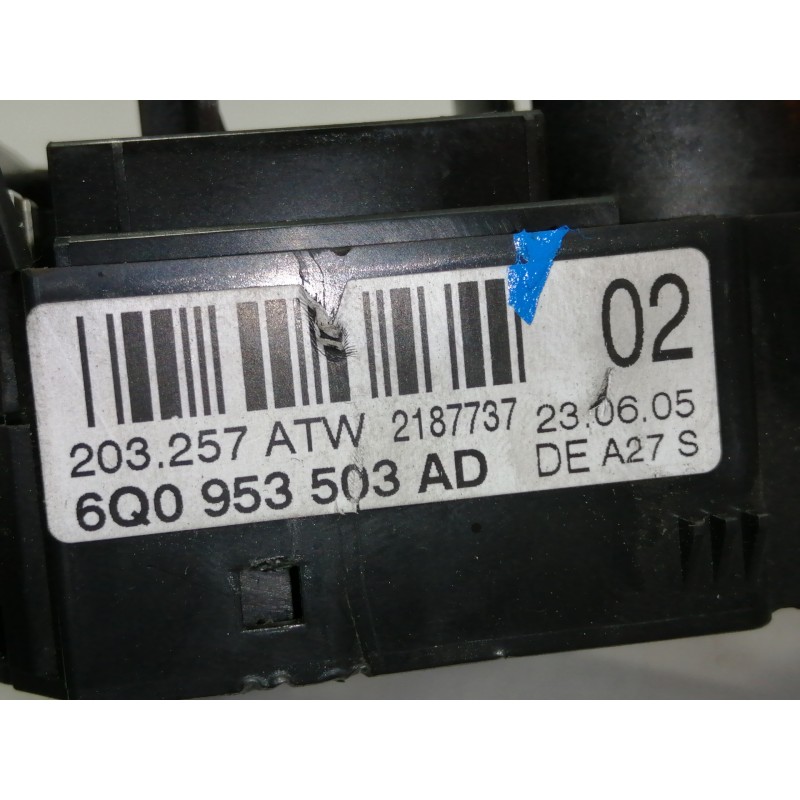 Recambio de mando multifuncion para volkswagen polo (9n3) advance referencia OEM IAM 6Q0953503AD 2187737 203257ATW