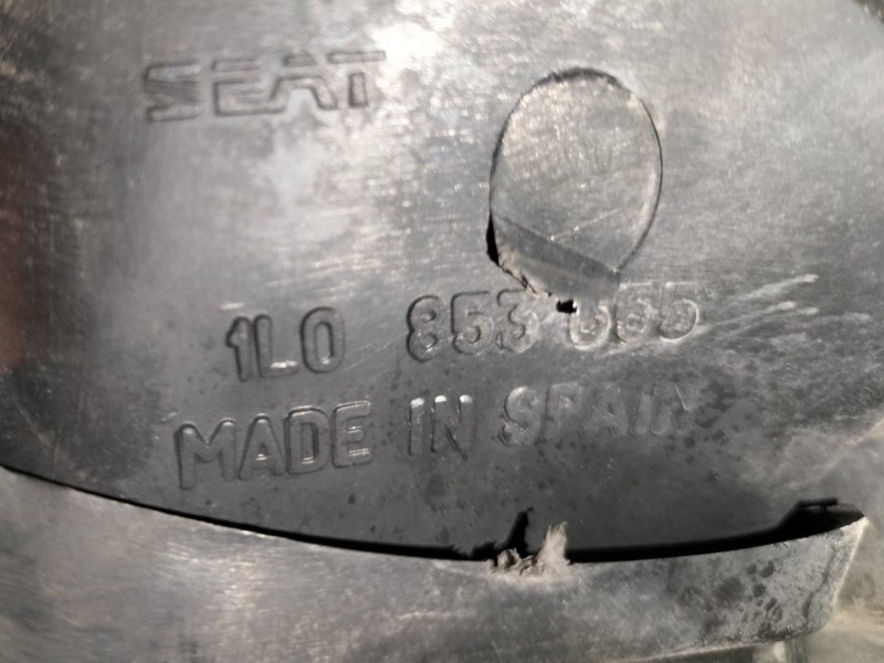 Recambio de rejilla delantera para seat toledo (1l) base referencia OEM IAM 1L0853653  