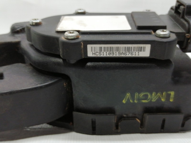 Recambio de potenciometro pedal para hyundai ix35 comfort 2wd referencia OEM IAM DH327272S000  