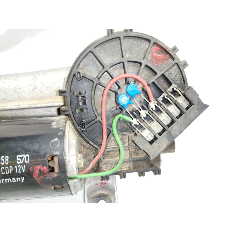 Recambio de motor limpia delantero para mercedes-benz clase e (w210) berlina diesel 300 turbodiesel (210.025) referencia OEM IAM