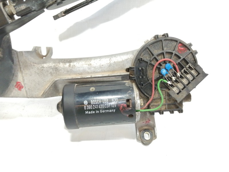 Recambio de motor limpia delantero para mercedes-benz clase e (w210) berlina diesel 300 turbodiesel (210.025) referencia OEM IAM