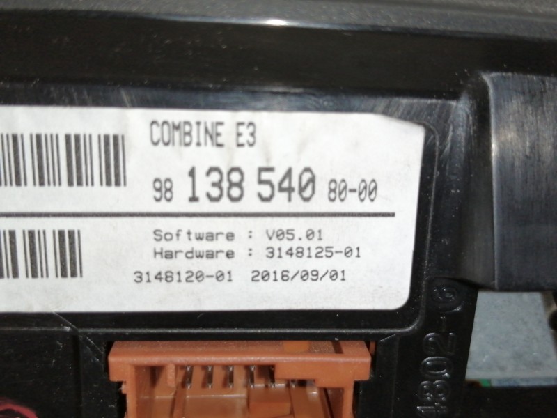 Recambio de cuadro instrumentos para citroën c4 cactus feel edition referencia OEM IAM 9813854080  