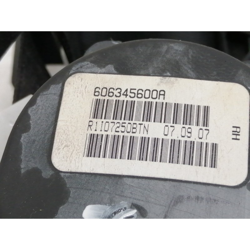 Recambio de cinturon seguridad trasero derecho para bmw x5 (e70) 3.0d referencia OEM IAM 606345600A  