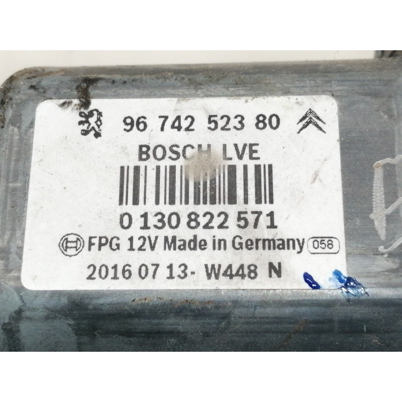 Recambio de elevalunas delantero izquierdo para citroën c4 cactus feel edition referencia OEM IAM 9674252380  