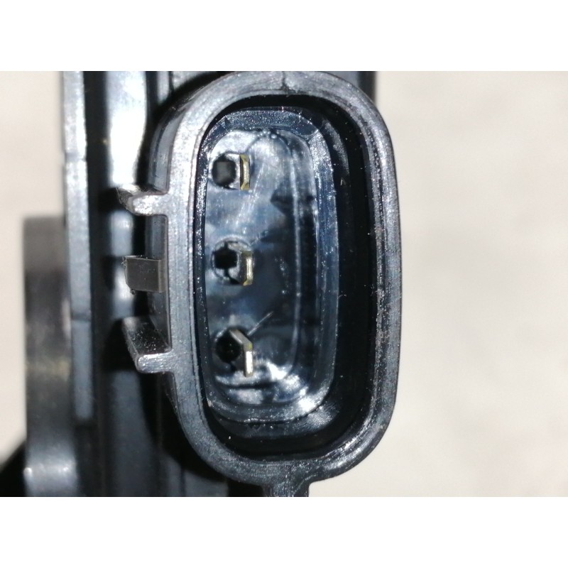 Recambio de cerradura maletero / porton para toyota auris ts referencia OEM IAM   