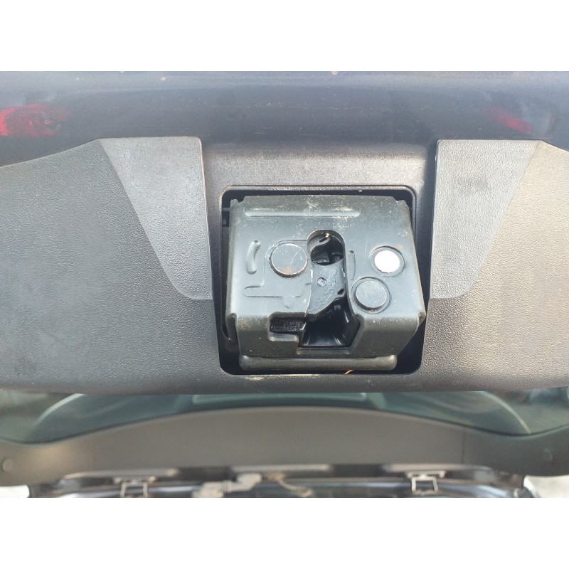 Recambio de cerradura maletero / porton para toyota auris ts referencia OEM IAM   