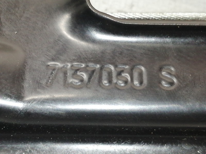 Recambio de elevalunas trasero derecho para bmw x5 (e70) 3.0d referencia OEM IAM 7137030S 974624100 6967262