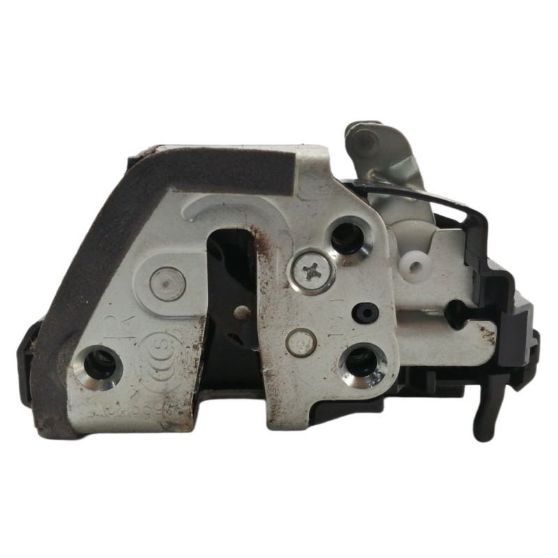 Recambio de cerradura puerta trasera derecha para toyota auris ts referencia OEM IAM A046693  