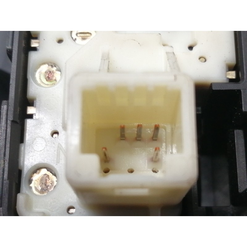 Recambio de mando elevalunas delantero derecho para toyota auris ts referencia OEM IAM 7423102530  