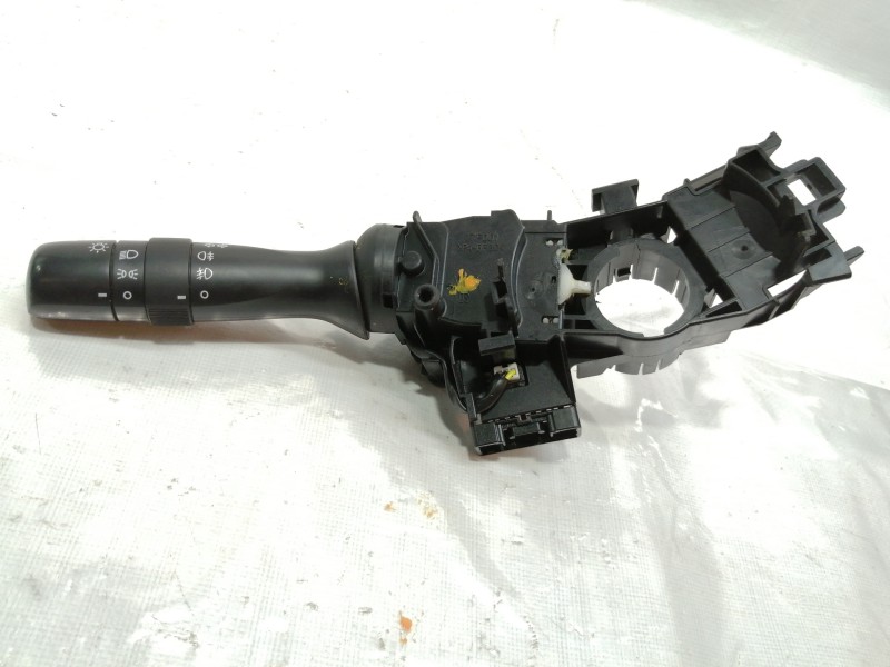 Recambio de mando intermitentes para toyota auris ts referencia OEM IAM 0229117F609  