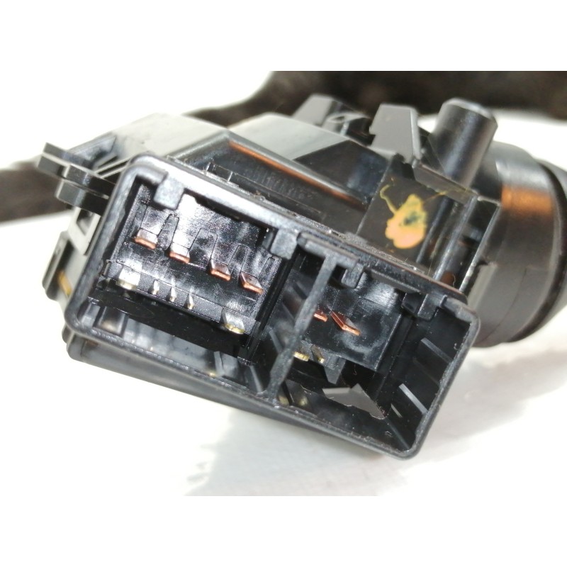 Recambio de mando limpia para toyota auris ts referencia OEM IAM 0241117F582  