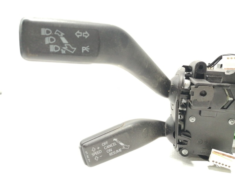 Recambio de mando multifuncion para volkswagen passat berlina (3c2) edition referencia OEM IAM 3C5953501BN  