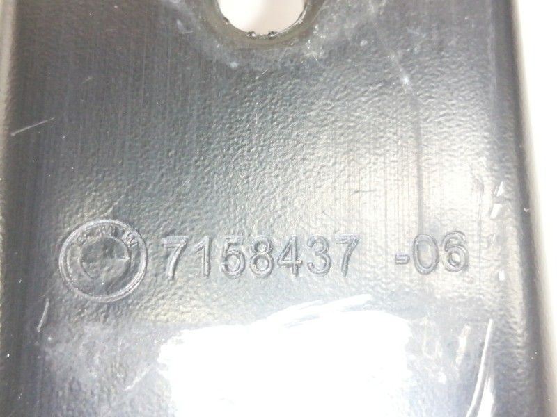 Recambio de travesaño superior para bmw x5 (e70) 3.0d referencia OEM IAM 7158437  