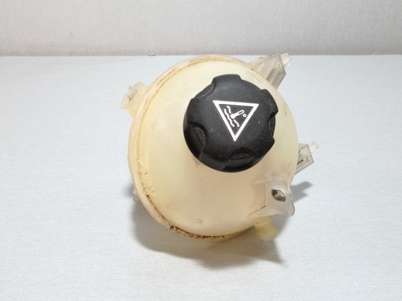 Recambio de deposito expansion para peugeot expert kasten furg. referencia OEM IAM 1400474480  