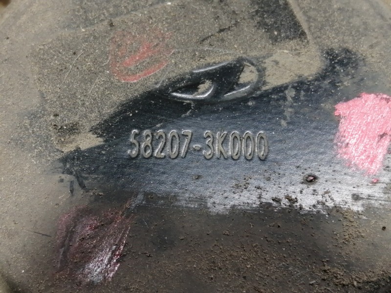 Recambio de mangueta trasera derecha para hyundai ix35 comfort 2wd referencia OEM IAM 582073K000  