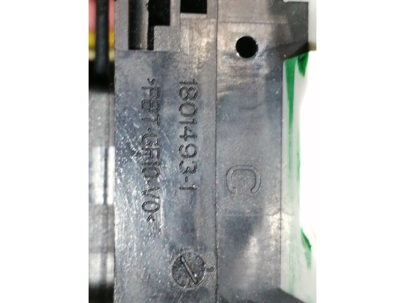 Recambio de caja reles / fusibles para citroën ds4 design referencia OEM IAM 9665492680 01801478 18014931 