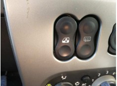 Recambio de mando elevalunas delantero izquierdo para dacia sandero ambiance referencia OEM IAM 602227   2