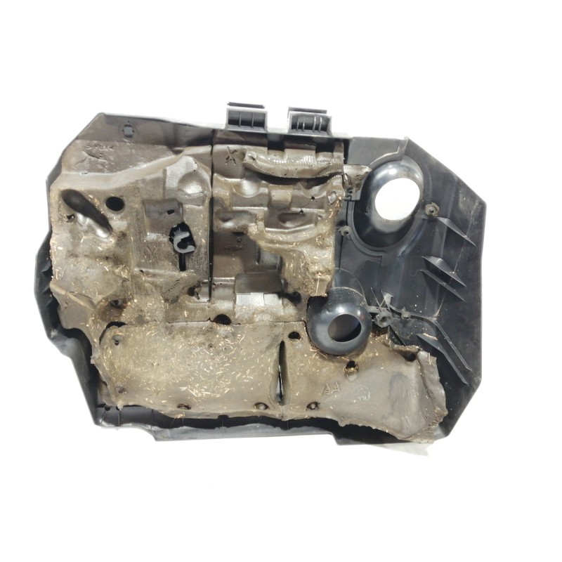 Recambio de tapa motor para toyota auris ts referencia OEM IAM   