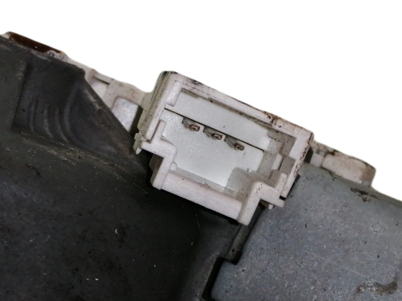 Recambio de motor limpia trasero para dacia sandero ambiance referencia OEM IAM 8200734582  