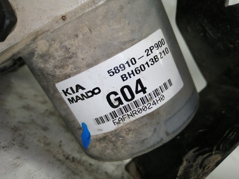 Recambio de abs para kia sorento emotion 4wd referencia OEM IAM 589102P900 BH6013B210 5WY7055B
