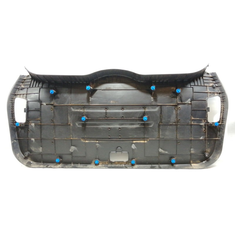 Recambio de guarnecido porton trasero para hyundai ix35 comfort 2wd referencia OEM IAM 817512Y000  
