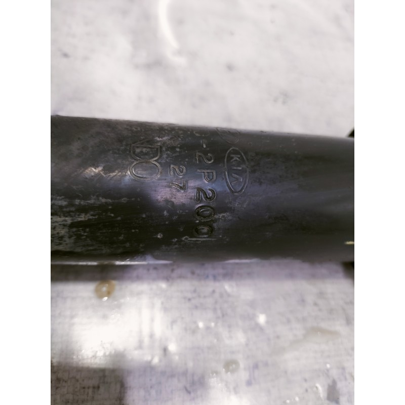 Recambio de amortiguador trasero derecho para kia sorento emotion 4wd referencia OEM IAM 553102P200  