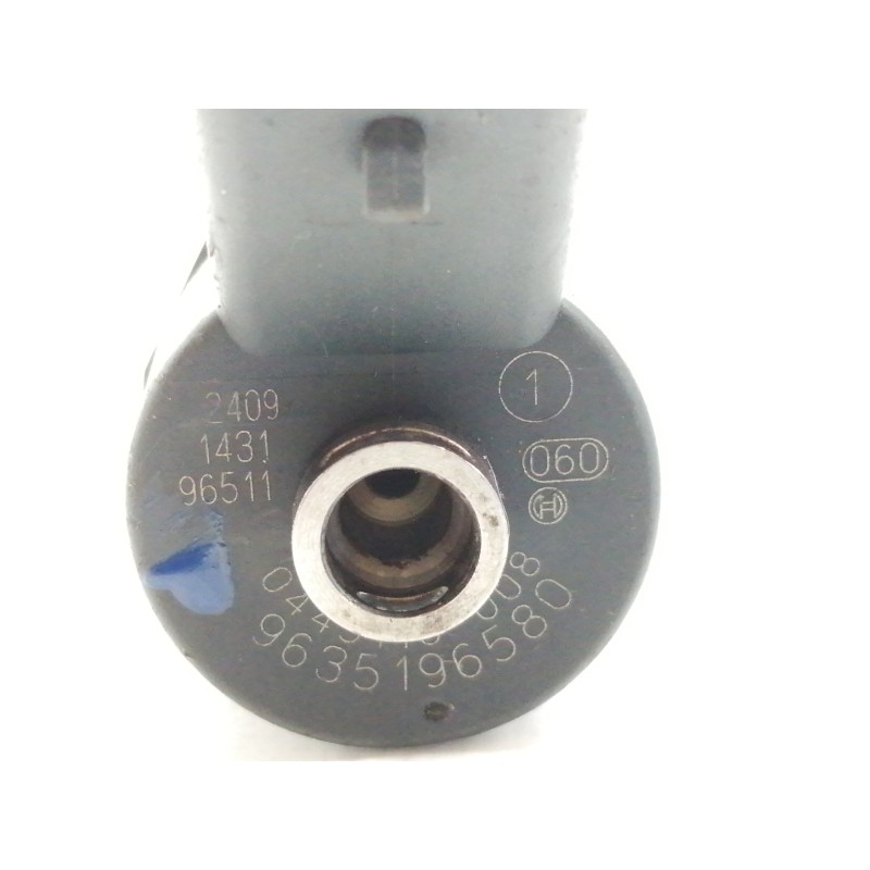 Recambio de inyector para citroën berlingo first combi 1,6 hdi 75 x referencia OEM IAM 0445110008  