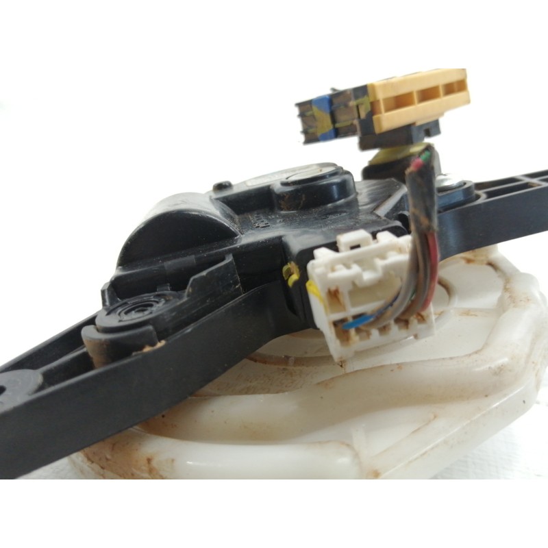 Recambio de motor apertura trampillas climatizador para hyundai ix35 comfort 2wd referencia OEM IAM D266NE9AA01  