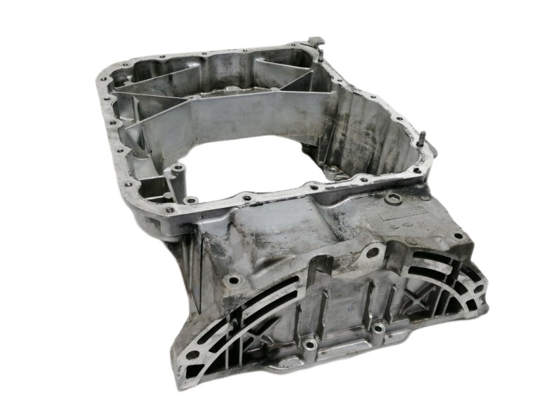 Recambio de carter para kia sorento emotion 4wd referencia OEM IAM 215102F002  