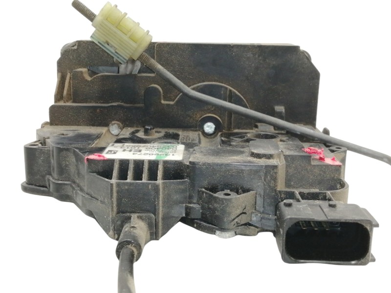 Recambio de cerradura puerta delantera derecha para opel corsa d innovation referencia OEM IAM 13258274  