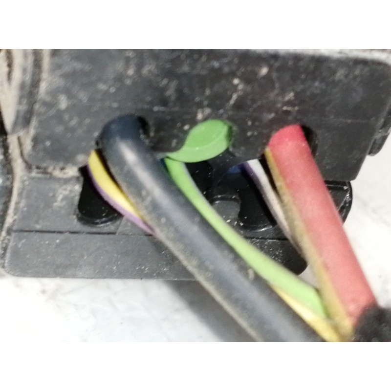 Recambio de elevalunas delantero izquierdo para opel corsa d innovation referencia OEM IAM 1060281 5000577 3J0512F