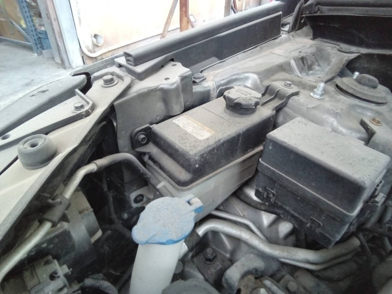 Recambio de deposito expansion para kia sorento emotion 4wd referencia OEM IAM 254302B100  