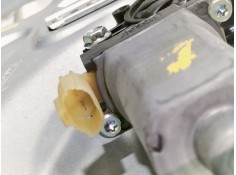 Recambio de elevalunas trasero derecho para kia sorento emotion 4wd referencia OEM IAM  834022P000 / 834602P000  2