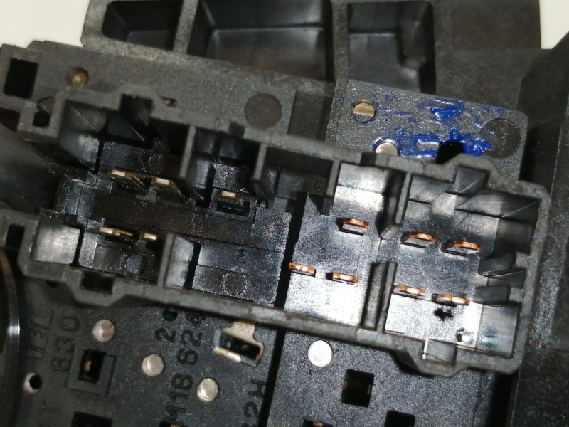 Recambio de mando multifuncion para honda cr-v (rd8) es referencia OEM IAM M18620  