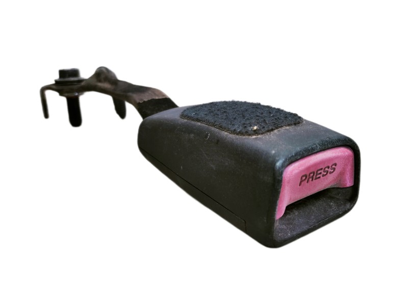 Recambio de enganche cinturon delantero derecho para kia sorento emotion 4wd referencia OEM IAM 888402P400VA 09120813 