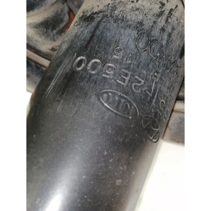 Recambio de amortiguador delantero izquierdo para kia sportage active 4x4 referencia OEM IAM 546512E500  