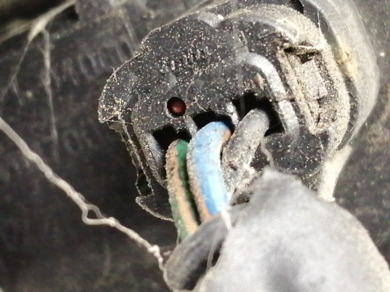 Recambio de faro derecho para kia sorento emotion 4wd referencia OEM IAM R009G07157C 921022P110 10EEG071245