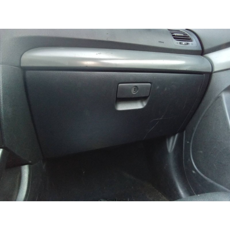 Recambio de guantera para kia sorento emotion 4wd referencia OEM IAM 845012P200VA 84511 11200 