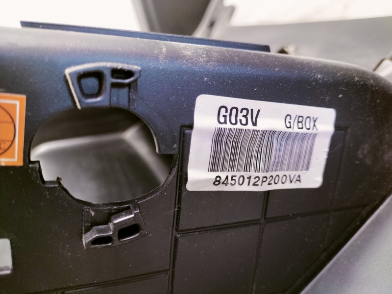 Recambio de guantera para kia sorento emotion 4wd referencia OEM IAM 845012P200VA 84511 11200 