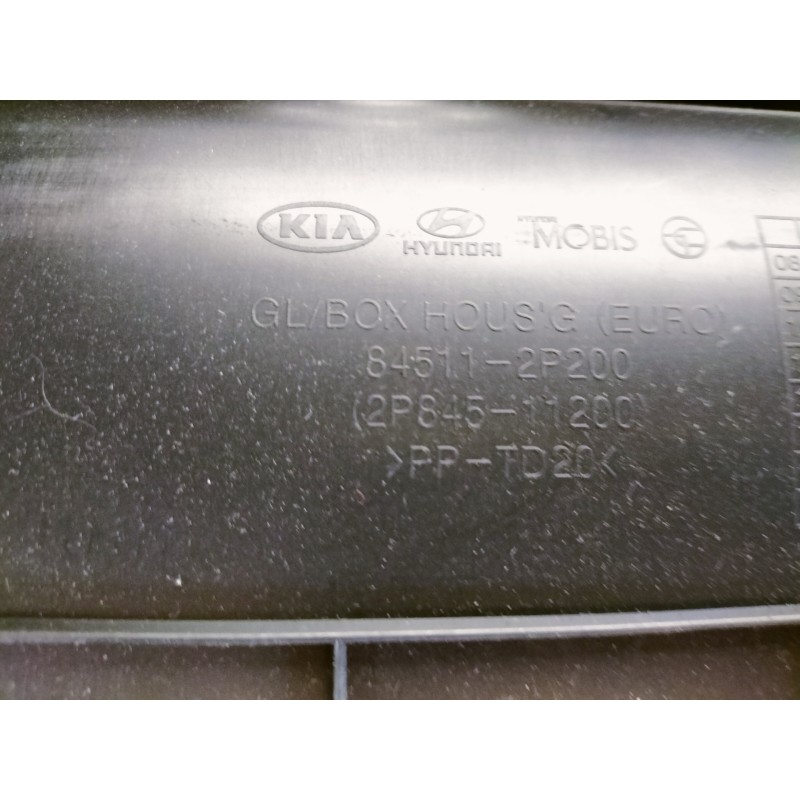 Recambio de guantera para kia sorento emotion 4wd referencia OEM IAM 845012P200VA 84511 11200 