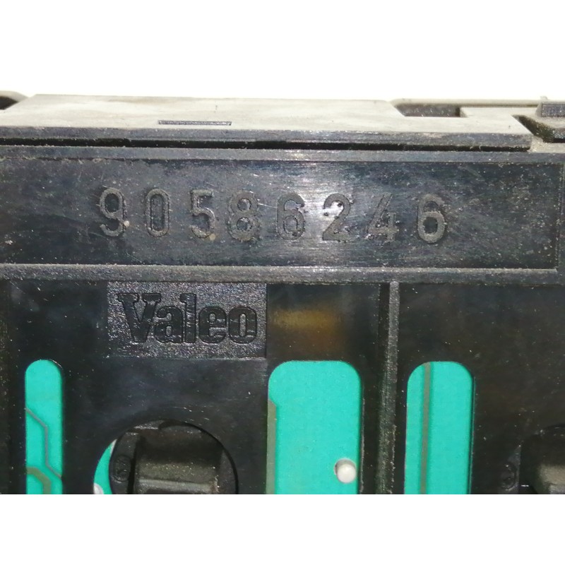 Recambio de mando calefaccion / aire acondicionado para opel vectra b berlina 2.0 dti referencia OEM IAM 69262205  