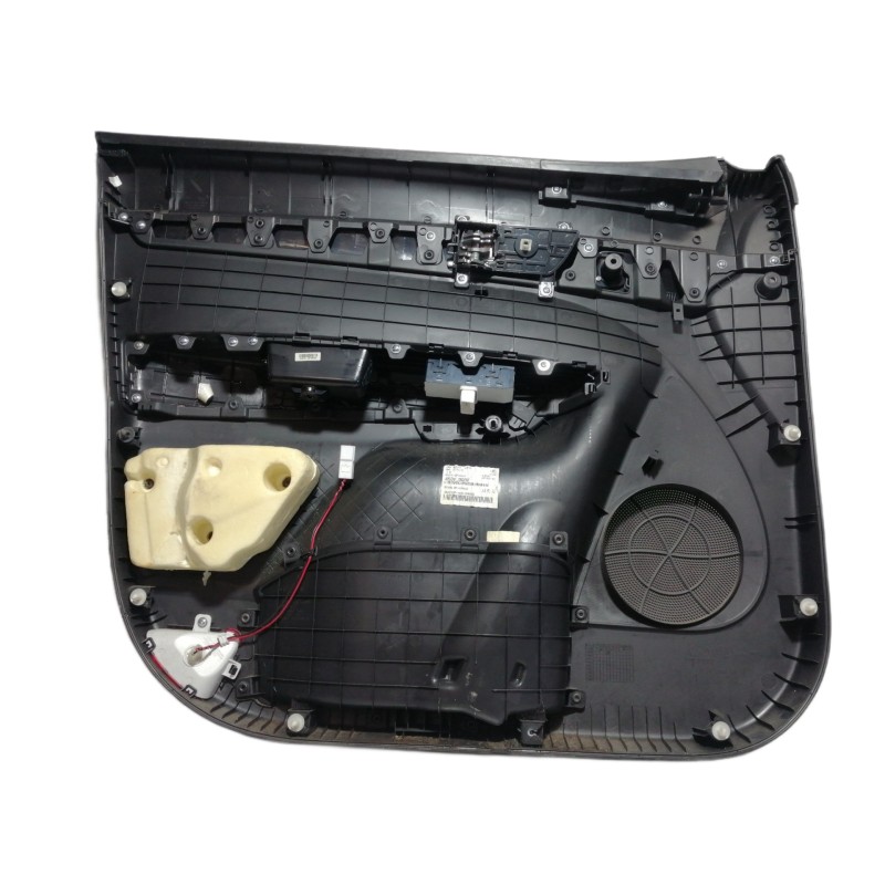 Recambio de guarnecido puerta delantera derecha para kia sorento emotion 4wd referencia OEM IAM 823202P000 823202P000 