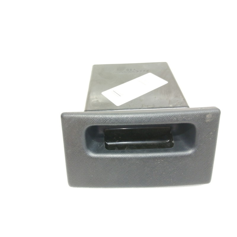 Recambio de cenicero para honda cr-v (rd8) es referencia OEM IAM   