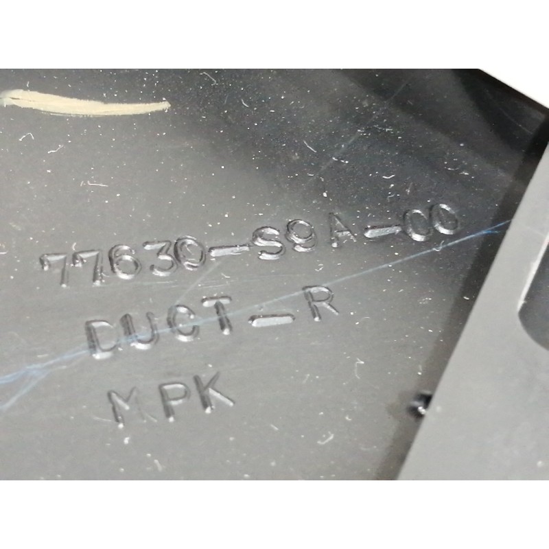 Recambio de rejilla aireadora para honda cr-v (rd8) es referencia OEM IAM 77630S9A00  