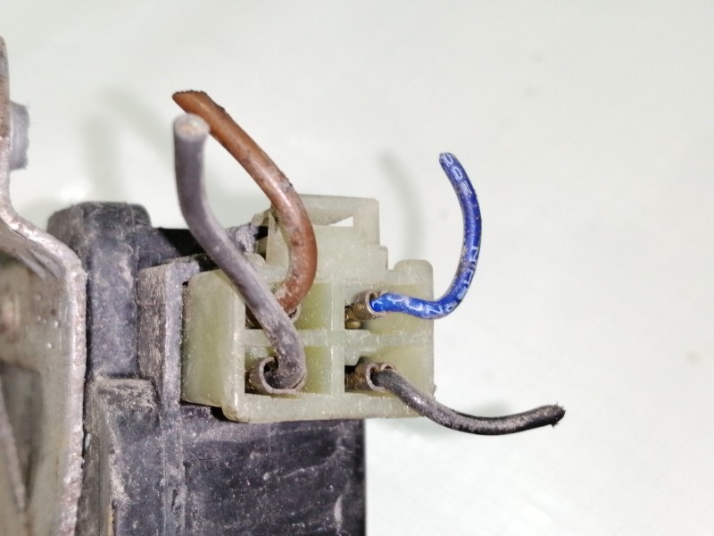 Recambio de cerradura puerta delantera izquierda para hyundai h 1 starex h 1 starex crdi referencia OEM IAM   