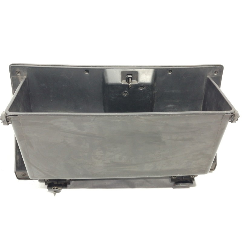 Recambio de guantera para hyundai h 1 starex h 1 starex crdi referencia OEM IAM 845104A000  